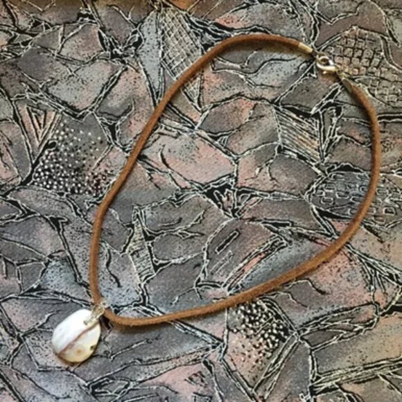 Y2K White Onyx Stone + Leather Golbincore Necklace - Picture 6 of 8